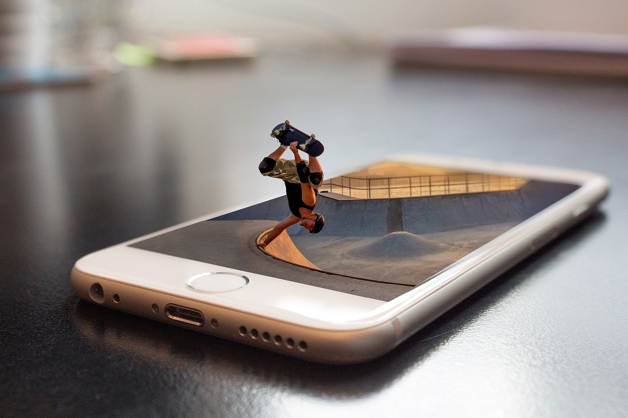 miniature, skateboarding, skateboarder-3365503.jpg